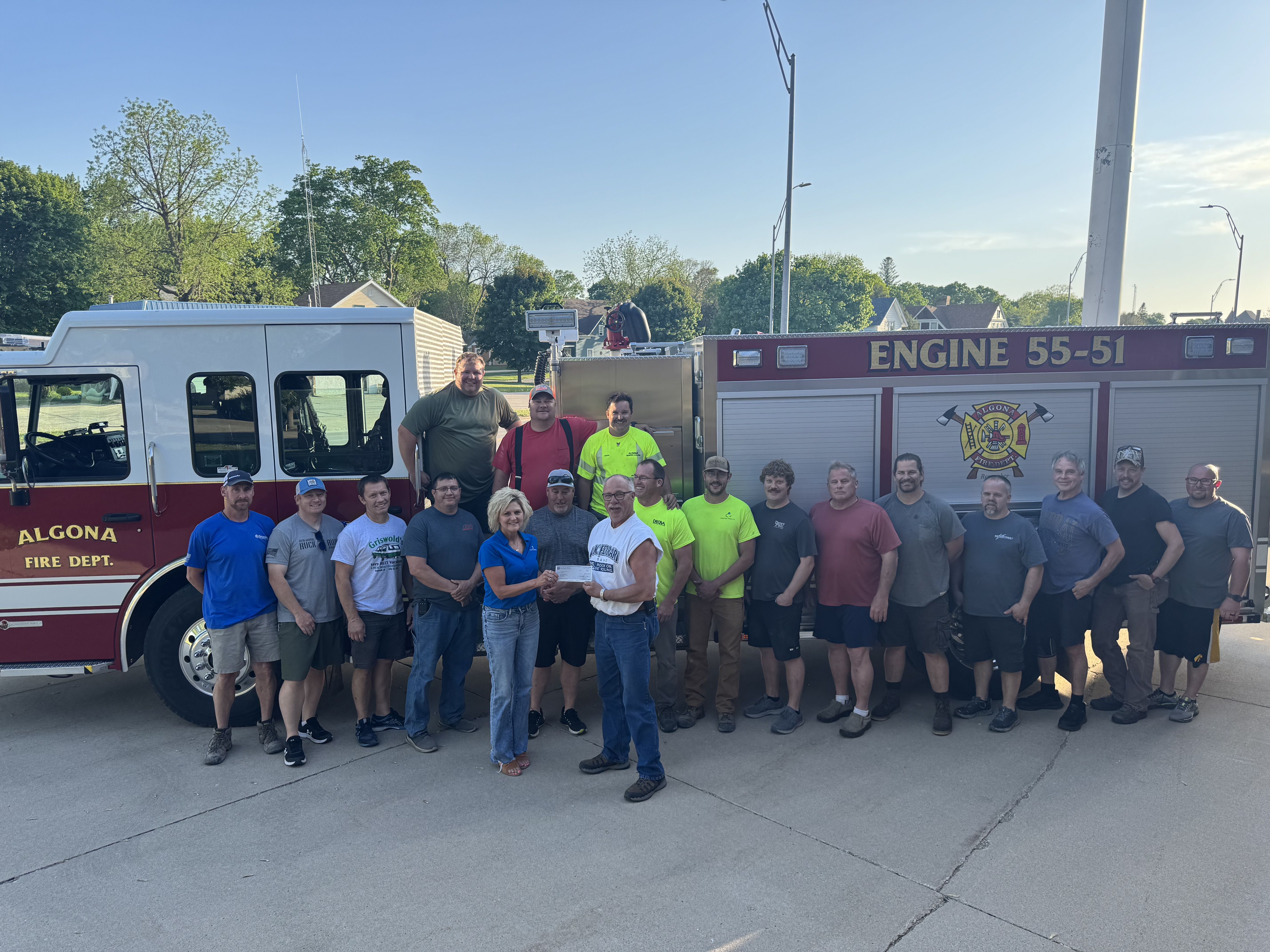 Bank Donates to Area Fire Department